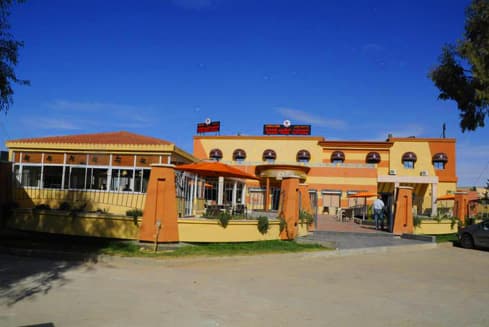 Hotel Amine Garden